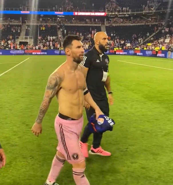 Social media users impressed by Yassine Chueko, Messi’s personal bodyguard