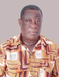 Furious Road Minister makes illegal miners clean road mud