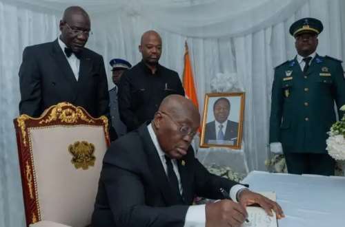 President Akufo-Addo commiserates with Konan Bédié’s family; signs Book of Condolence 