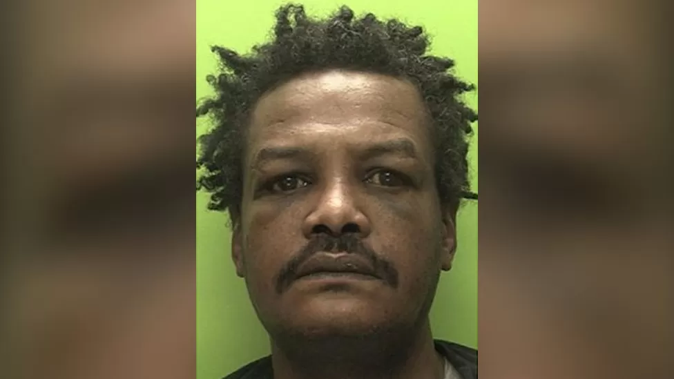 Man in Nottingham uses bread knife to stab housemate