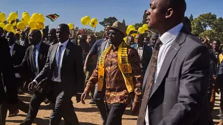 Zimbabwean police detain 40 opposition members ahead of elections