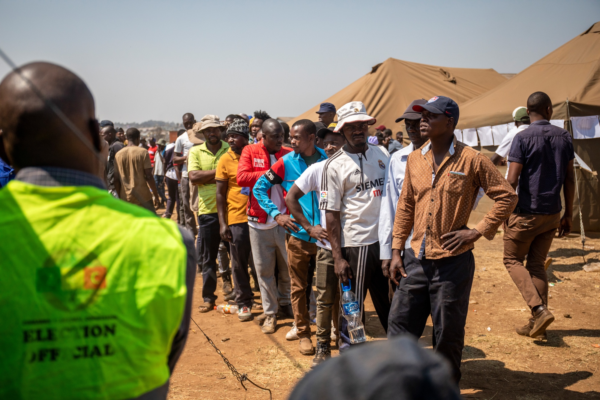 Observers challenge legitimacy of voting in Zimbabwe