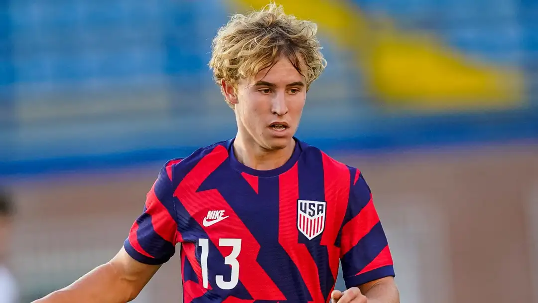 17-year-old USYNT spotted training with the Barcelona’s first-team