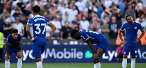 Chelsea fans jeer at players after loss to Aston Villa