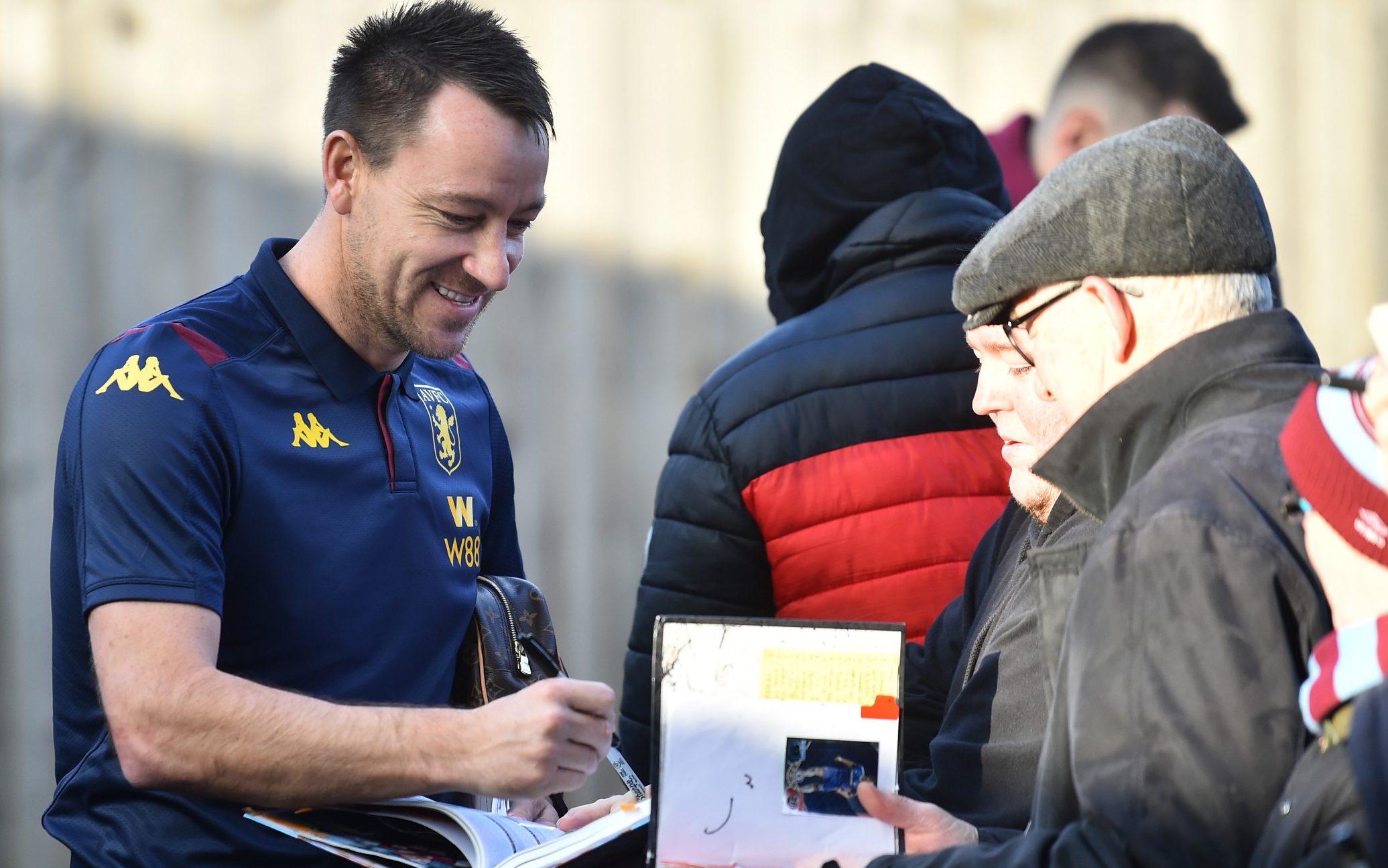 Ex Chelsea captain John Terry charging fans £100 fee for his autograph