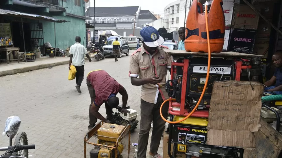 Nigeria’s ‘total system collapse’ causes widespread blackouts
