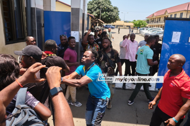 #OccupyJulorbiHouse: This is backward and archaic policing methods – Minority to Police