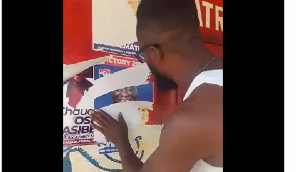 NPP members remove Alan’s posters from party office