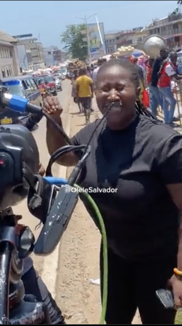 OccupyJulorBiHouse: Female Metro TV journalist reportedly assaulted by 6 police officers