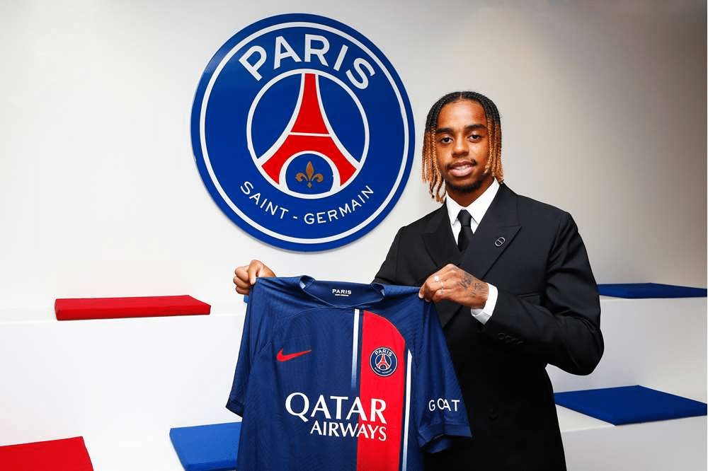 Barcola joins PSG from Lyon