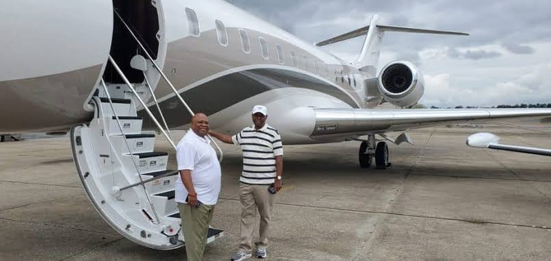  Davido’s father’s private jet reportedly catches fire