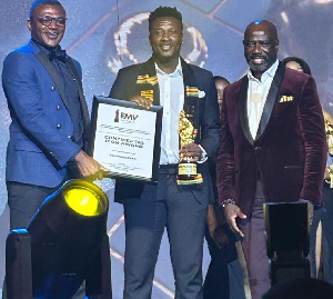 Asamoah Gyan bags Continental Icon Award at the 8th EMY Africa Awards