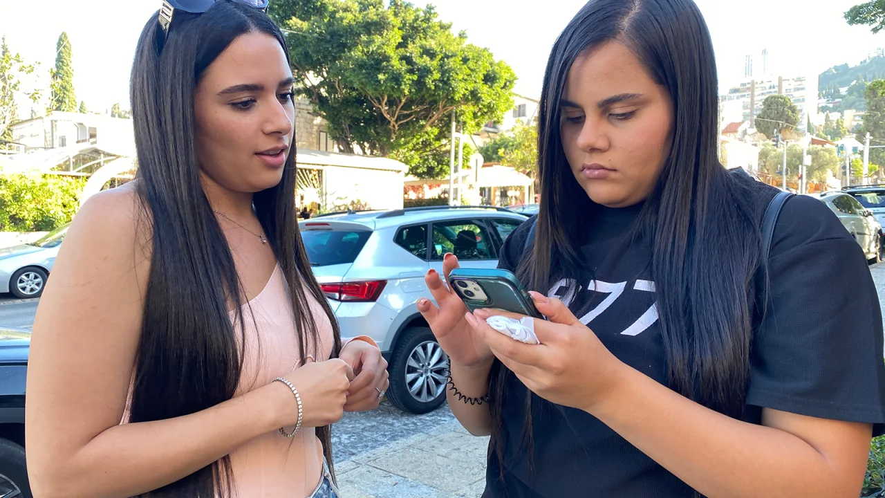 Arab-Israel citizens forced by war to clarify their nationality