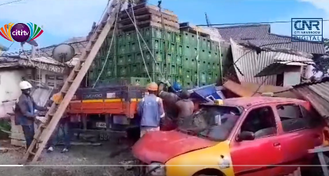 Beer truck runs into NPP’s La office, kills one and leaves another in critical condition