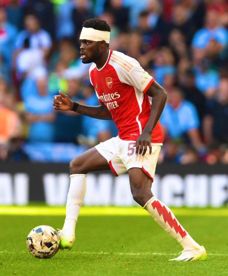 “Useless decisions” – Arsenal fans ‘cook’ Arteta for benching Partey following draw with Chelsea