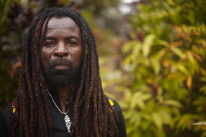 We can avoid hardship if we rise above political colors – Rocky Dawuni to Ghanaians