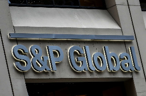 S&P lowers ratings for Egypt while keeping an even outlook
