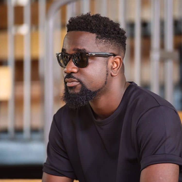 Sarkodie must be honored with a statue – Flexer Gh