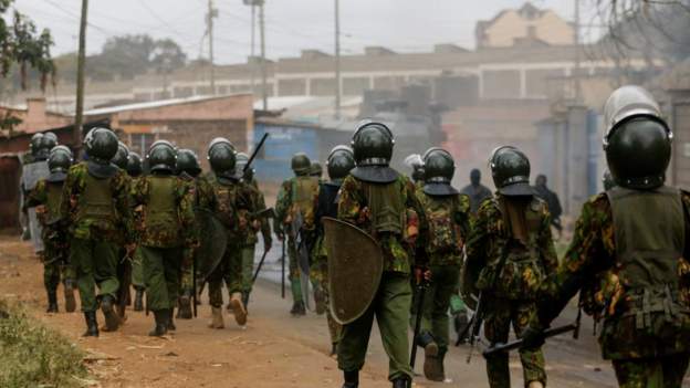 Kenya sends out its police forces following fatal ethnic riots