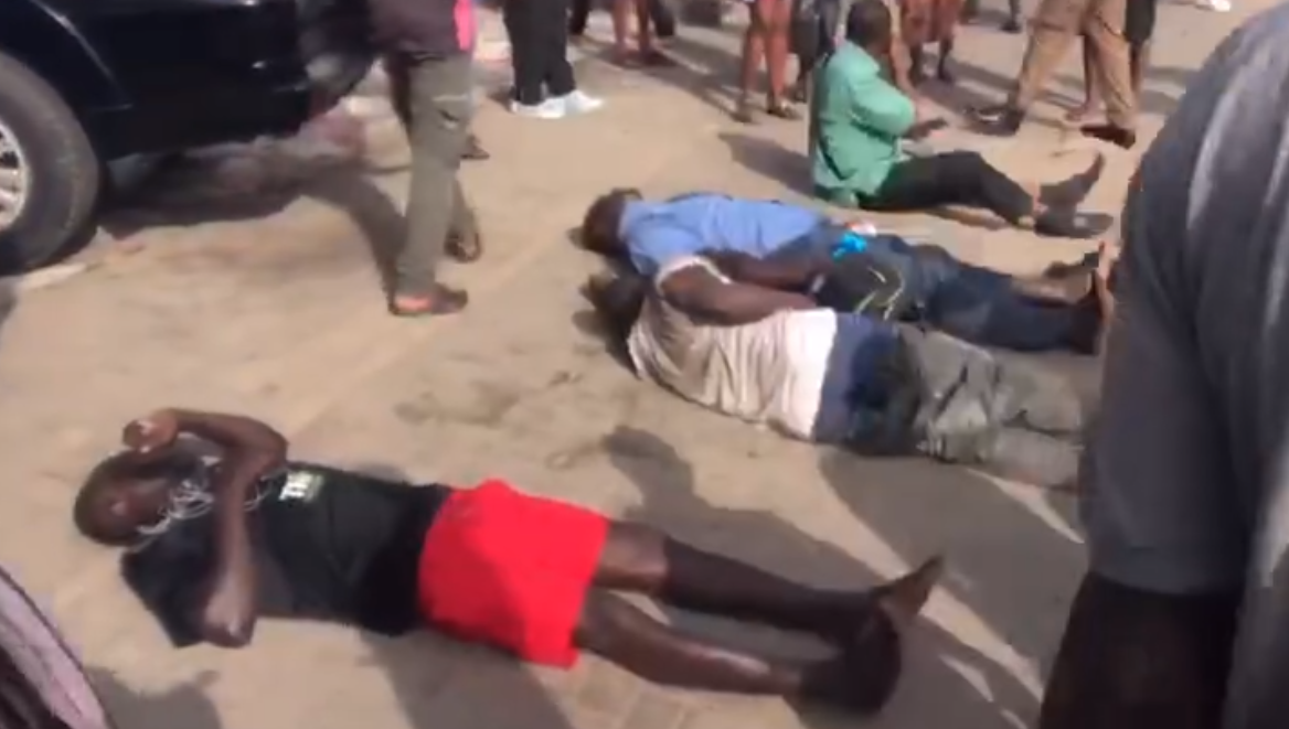 20 injured in road accident at La Trade Fair Cross-over junction