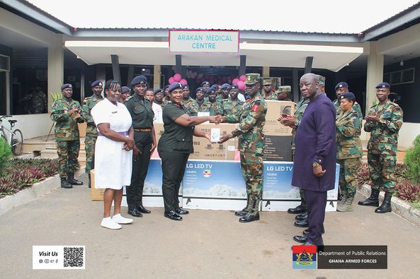 UNMISS Ghanaian Battalion 10 donates medical equipment, others to Arakan Medical Centre