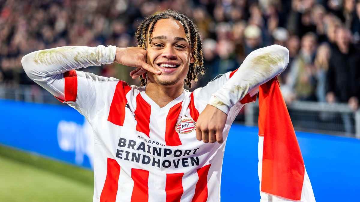 Xavi Simons extends stay with Leipzig despite Bayern Munich interest