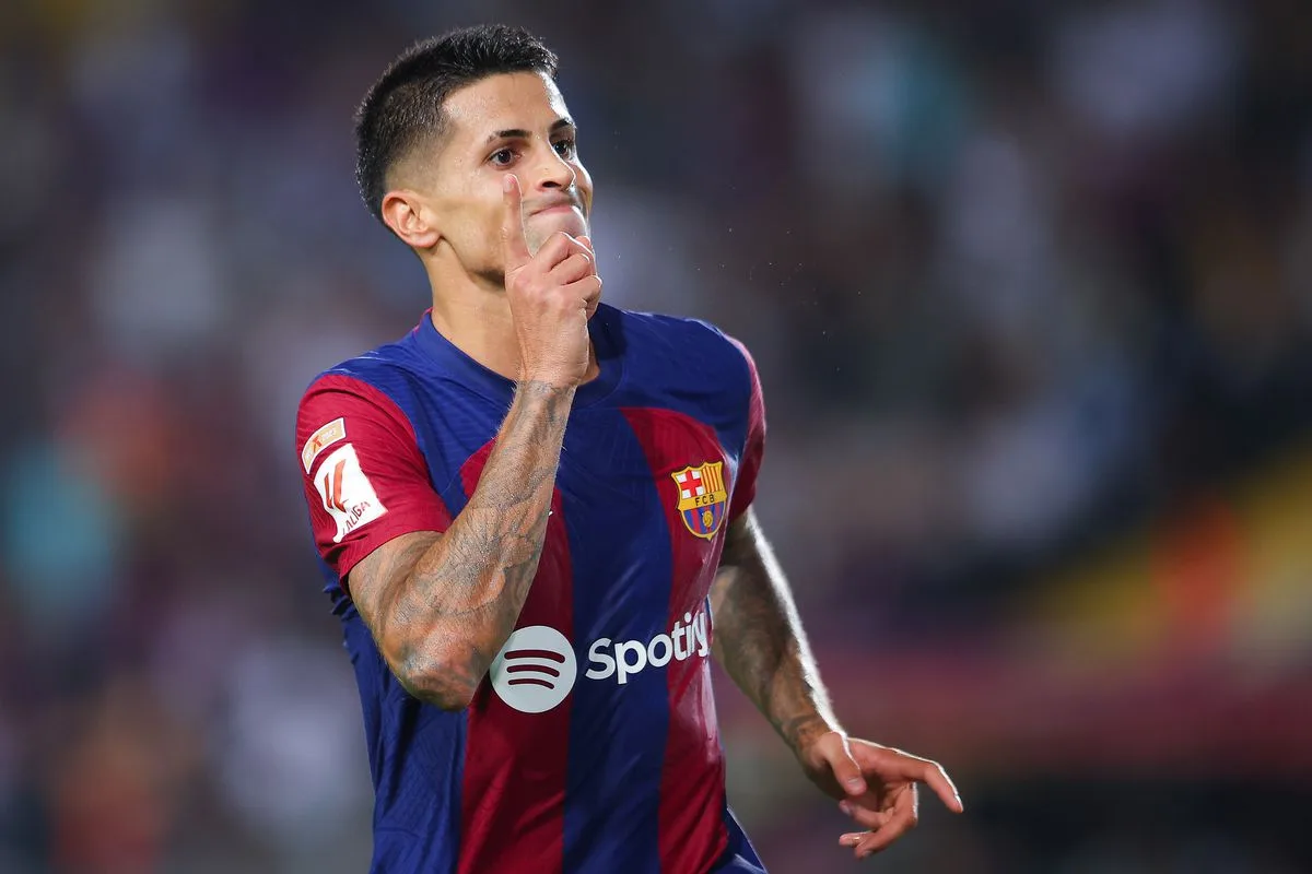 Cancelo likely to land a permanent stay at Barca – Reports