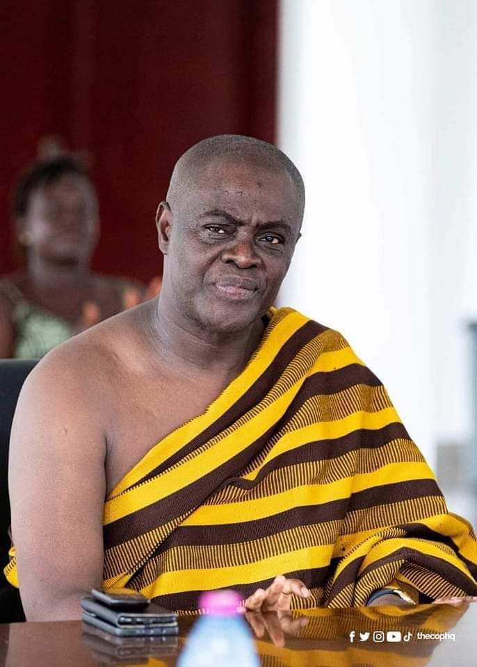 “Were you invited to Queen Elizabeth’s funeral? Stop what you are doing!” – Dormaahene ‘warned’