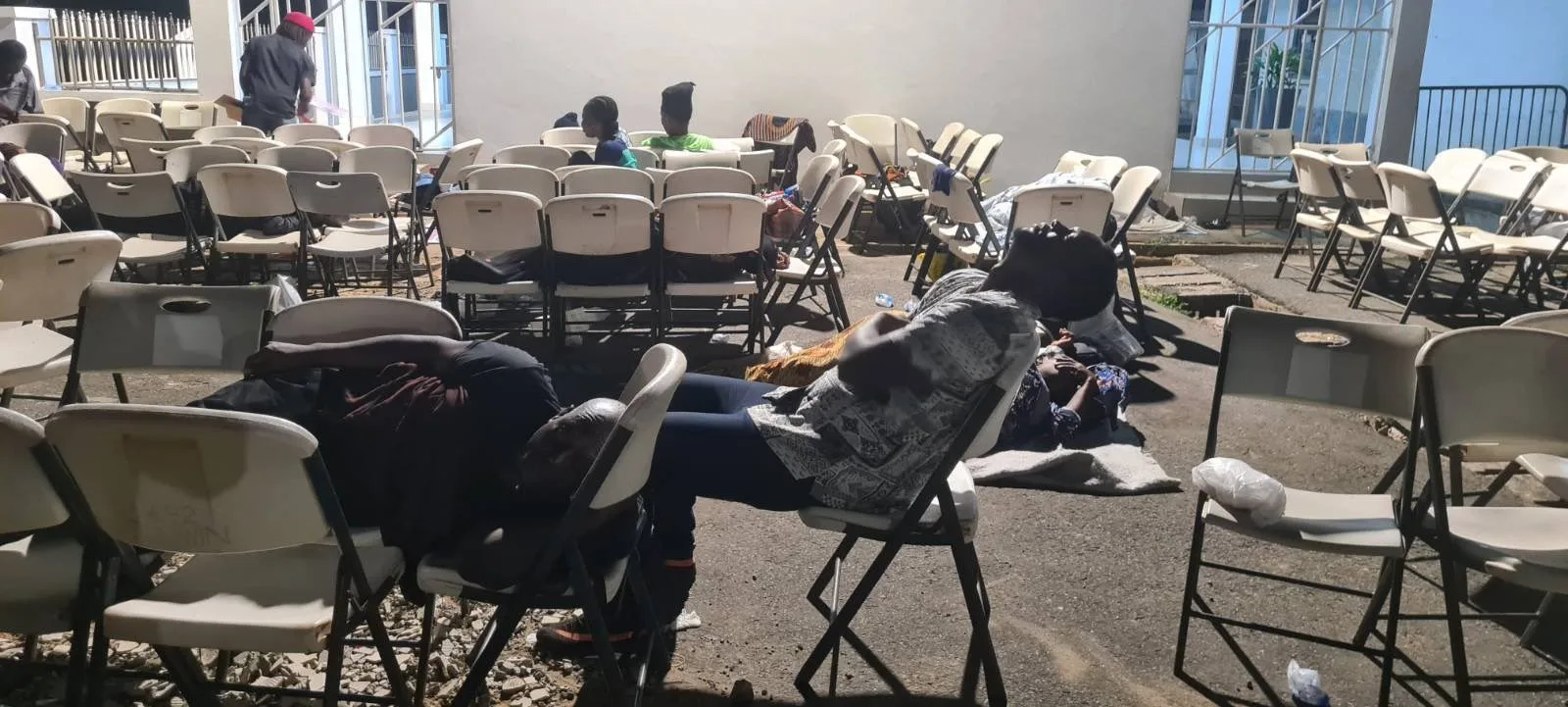 #FixTheCountry movement provides defunct Gold Coast security customers mattresses, food for picketing at Finance Ministry