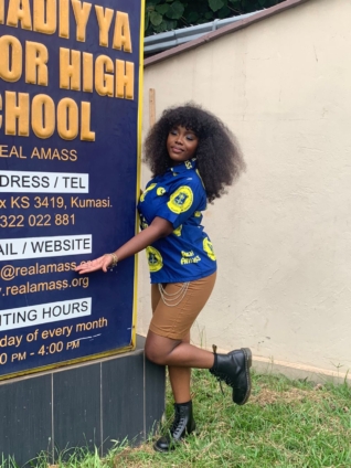 Gyakie pays alma mater, T.I Amass, a visit