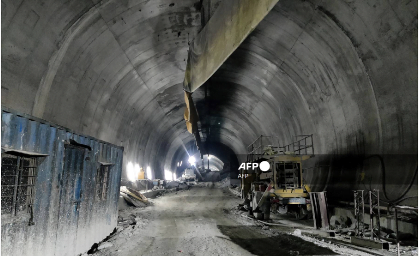 It might take 48 hours to save the workers trapped in an Indian tunnel