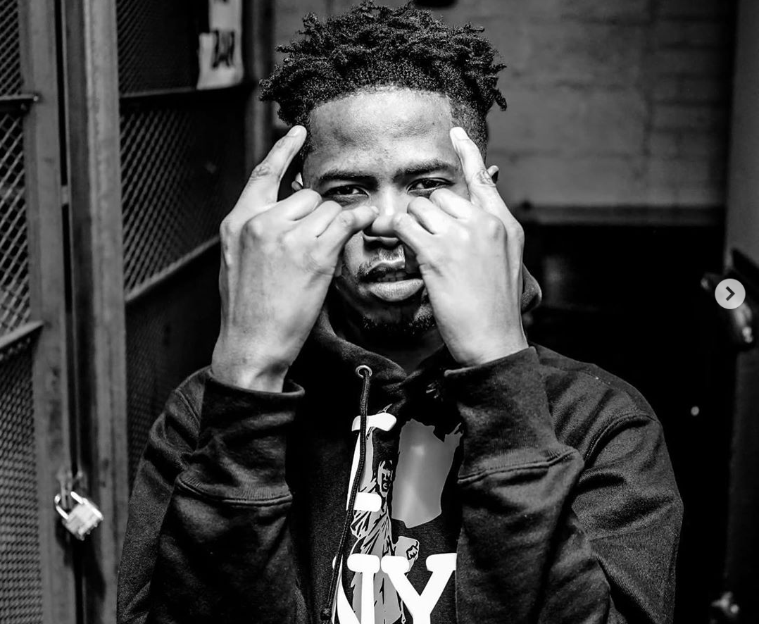 “Shove your opinions up your ass” – Kwesi Arthur slams critics of his performance at Davido’s US concert