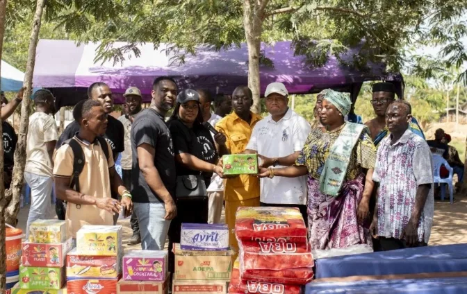Mepe flood victims receive items from Joe Mettle