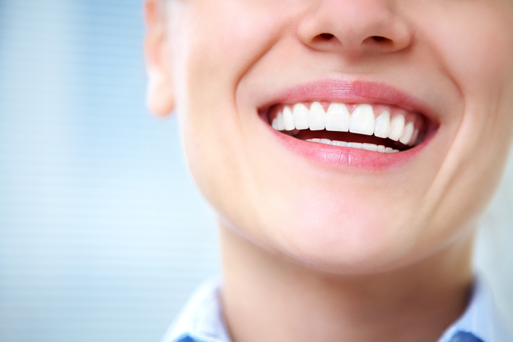 Ways to whiten your teeth naturally