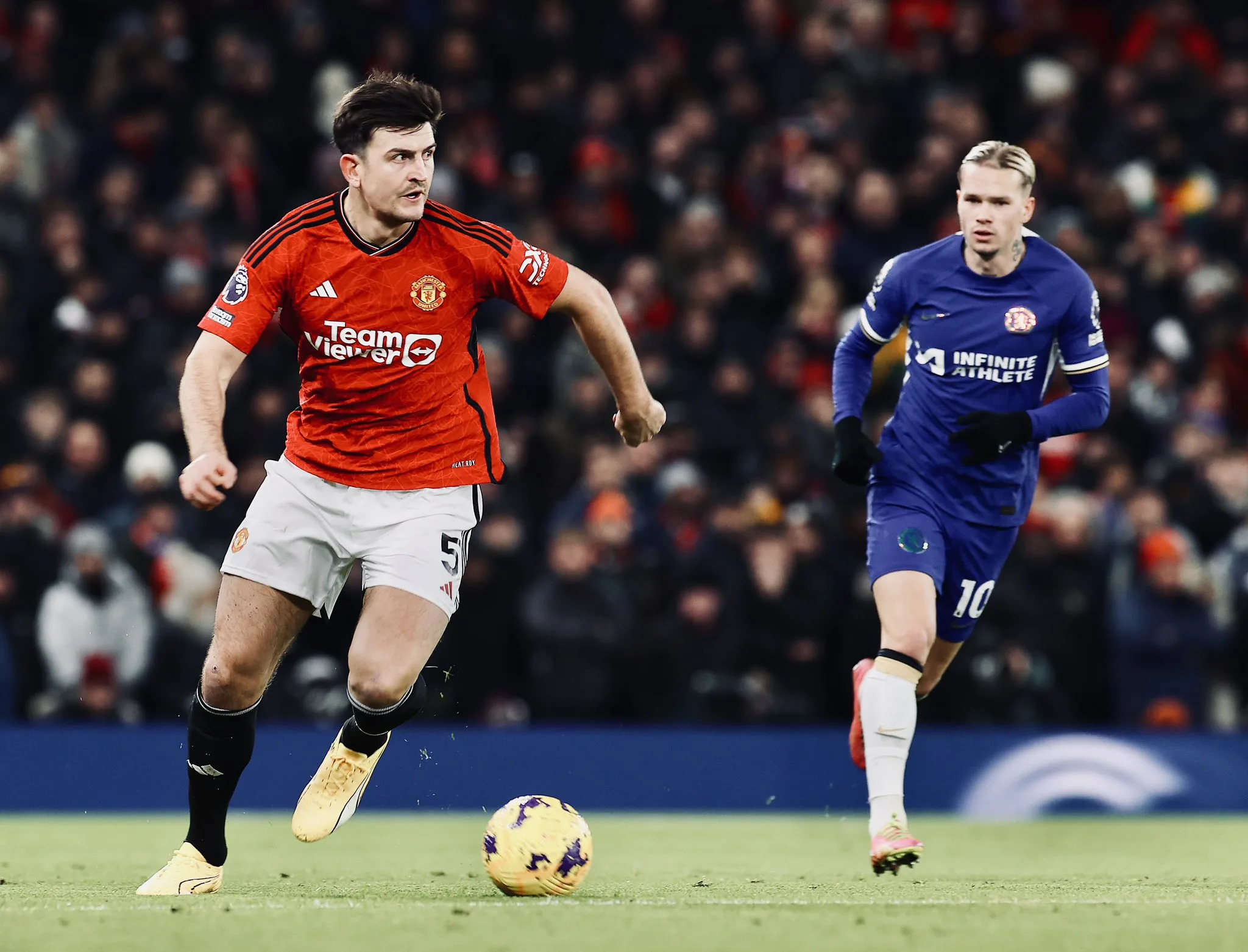 Manchester United triumphs over Chelsea in Old Trafford clash