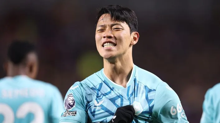 O’Neil enjoys Hwang’s brilliance as Wolves run riot with clinical precision