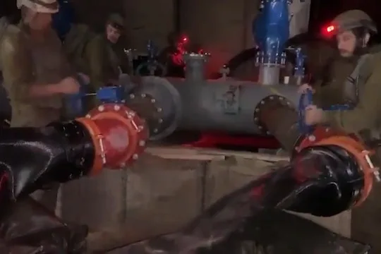 Israel plans to flood Hamas tunnels with seawater