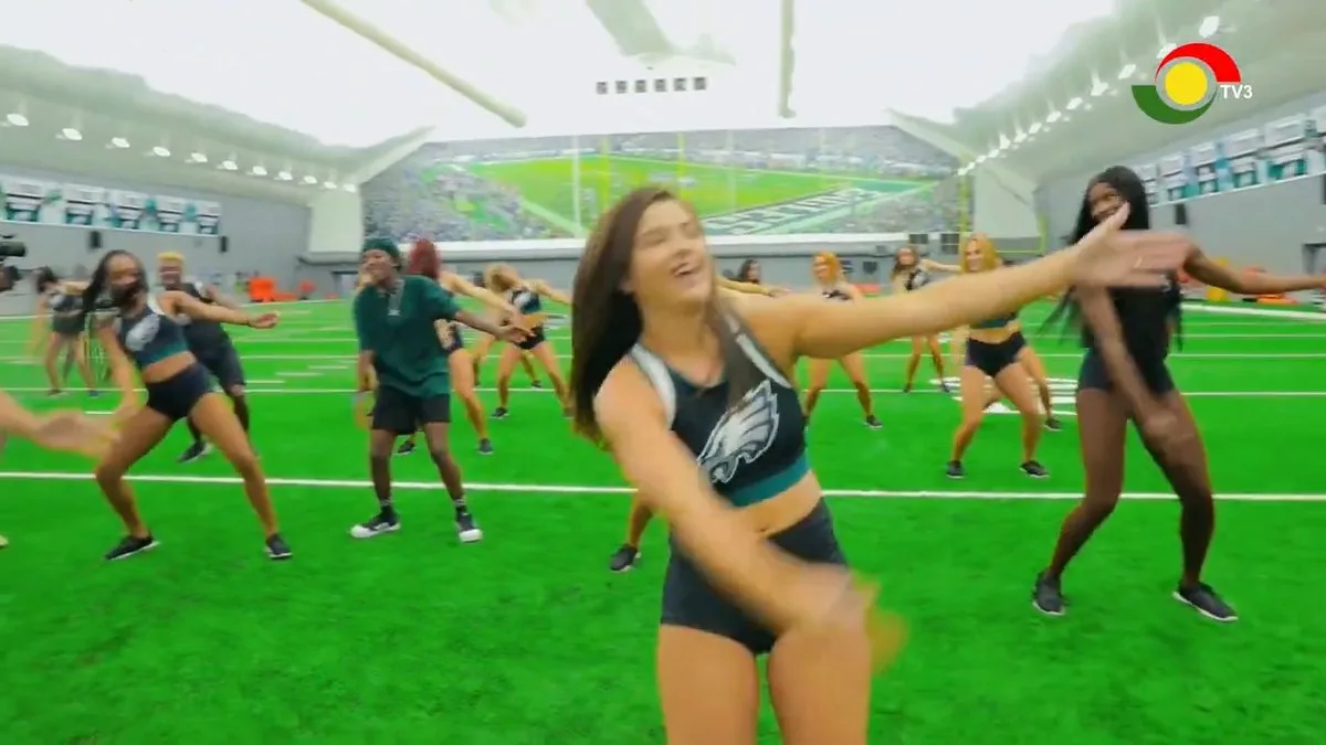 DWP Academy’s Lisa Quama invited to teach Philadelphia Eagles cheerleaders in the USA