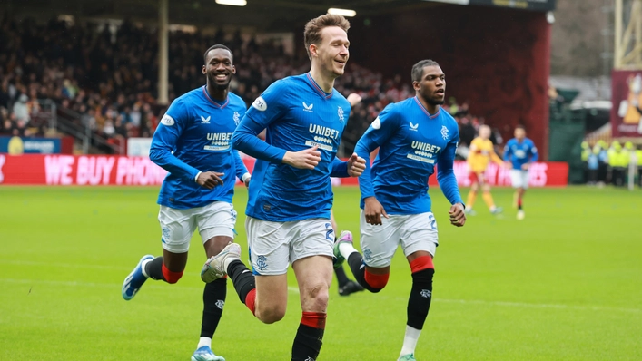 Rangers beat Motherwell by 2 goals to nil