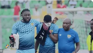 “Has he swallowed a whale?” — Netizens blast Hearts’ goalkeeper’s over weight after Kotoko loss