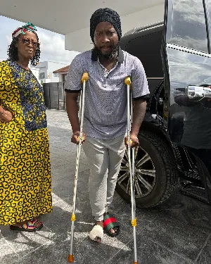 Sonnie Badu undergoes surgery after “domestic accident”, vows Ghana’s anticipated concert still holds