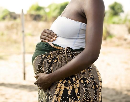 Midwife advises pregnant women to have more sex in their 9th month