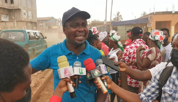 ‘Work on our roads or refrain from campaigning here, period!’ – Angry Ashaiman residents to politicians