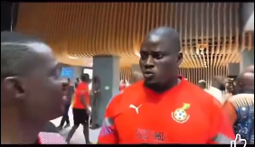 Video: ‘Unprofessional’ Black Stars security staff member pokes head of journalist for recording