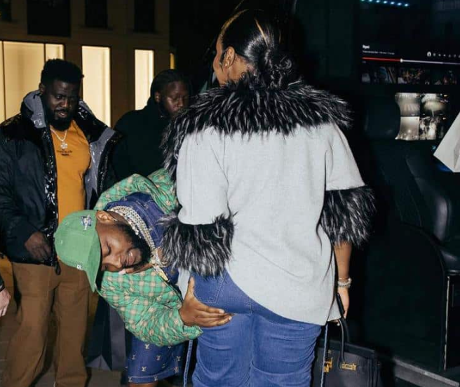 Davido and Chioma causes stir on social media with naughty photos