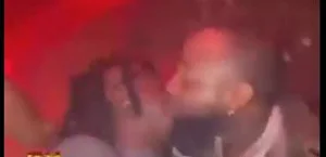 Social media goes gaga over Davido and Stonebwoy’s ‘bromance’ kiss