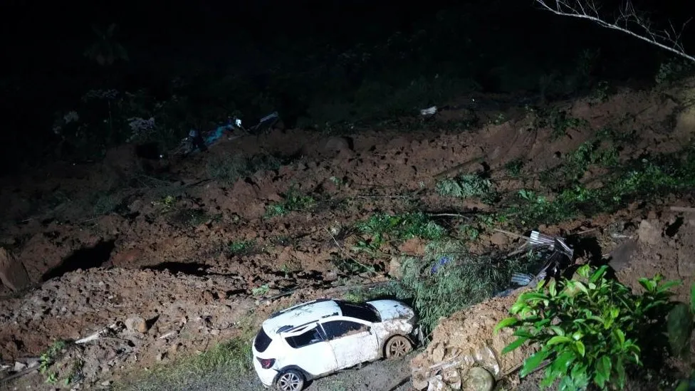 At least 23 People buried by landslip in Colombia