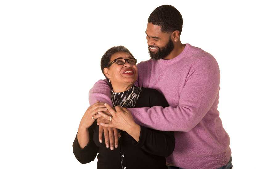 Here are 9 tips to help you date a ‘mummy’s boy’