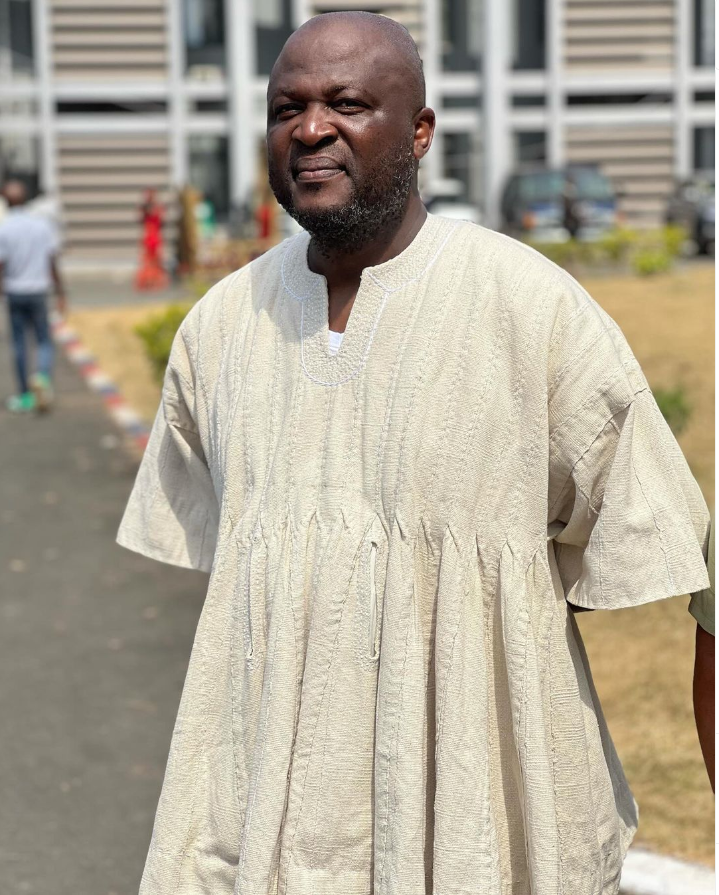 Video: Ibrahim Mahama drove his family to his brother’s inauguration ceremony