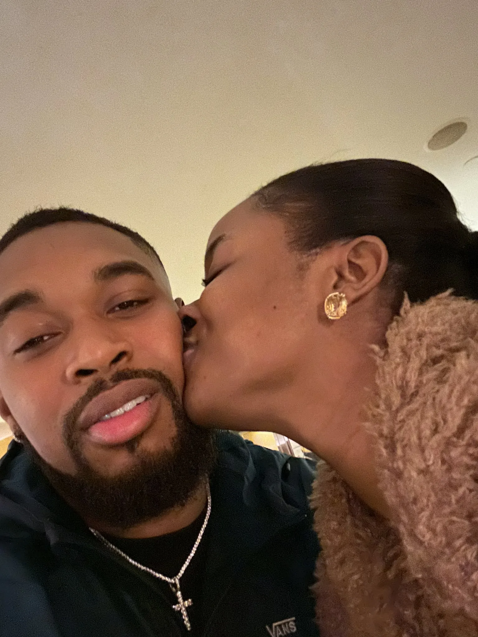 I have no issues with my wife; mind your business- BBNaija star, Sheggz clears the air